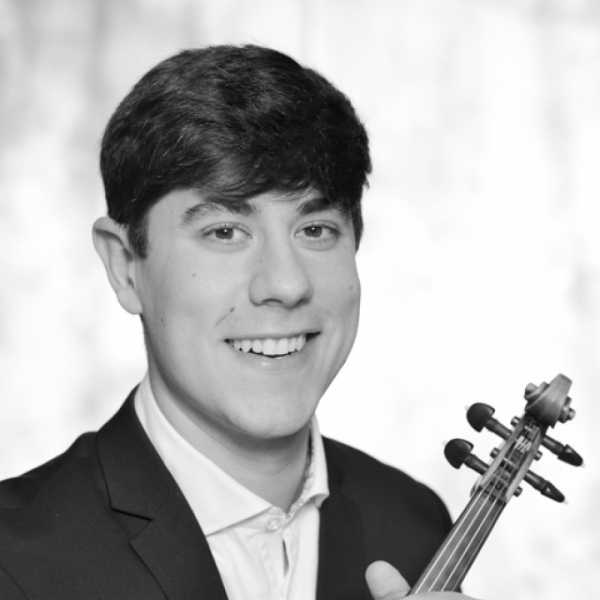 Raúl González Garcia<br><font size=1>(2. Violine)</font> Raúl González Garcia<br><font size=1>(2. Violine)</font>