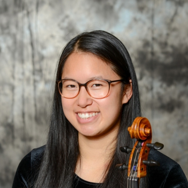 Ha Stefanie Tran Thu<br><font size=1>(Viola)</font> Ha Stefanie Tran Thu<br><font size=1>(Viola)</font>